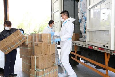 愛(ài)心傳遞，企業(yè)擔(dān)當(dāng) 日送三千包子與萬(wàn)斤蔬菜，免費(fèi)援助暖人心